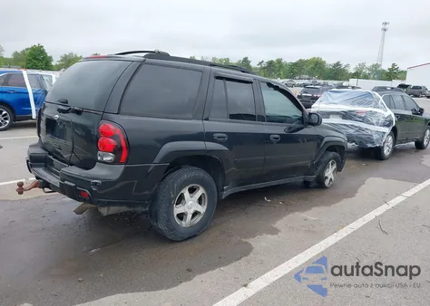 2006 Chevrolet Trailblazer Ls z USA, uszkodzony, nr VIN 1GNDT13S662279258